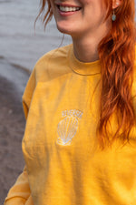Charger l&#39;image dans la galerie, Crewneck Heavyweight Raised By The Sun 2025
