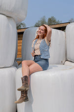 Charger l&#39;image dans la galerie, Baby T Cowgirls 2025
