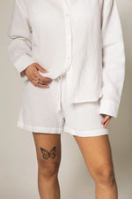 Load image in gallery, Textured organic cotton shorts - Girl Crush