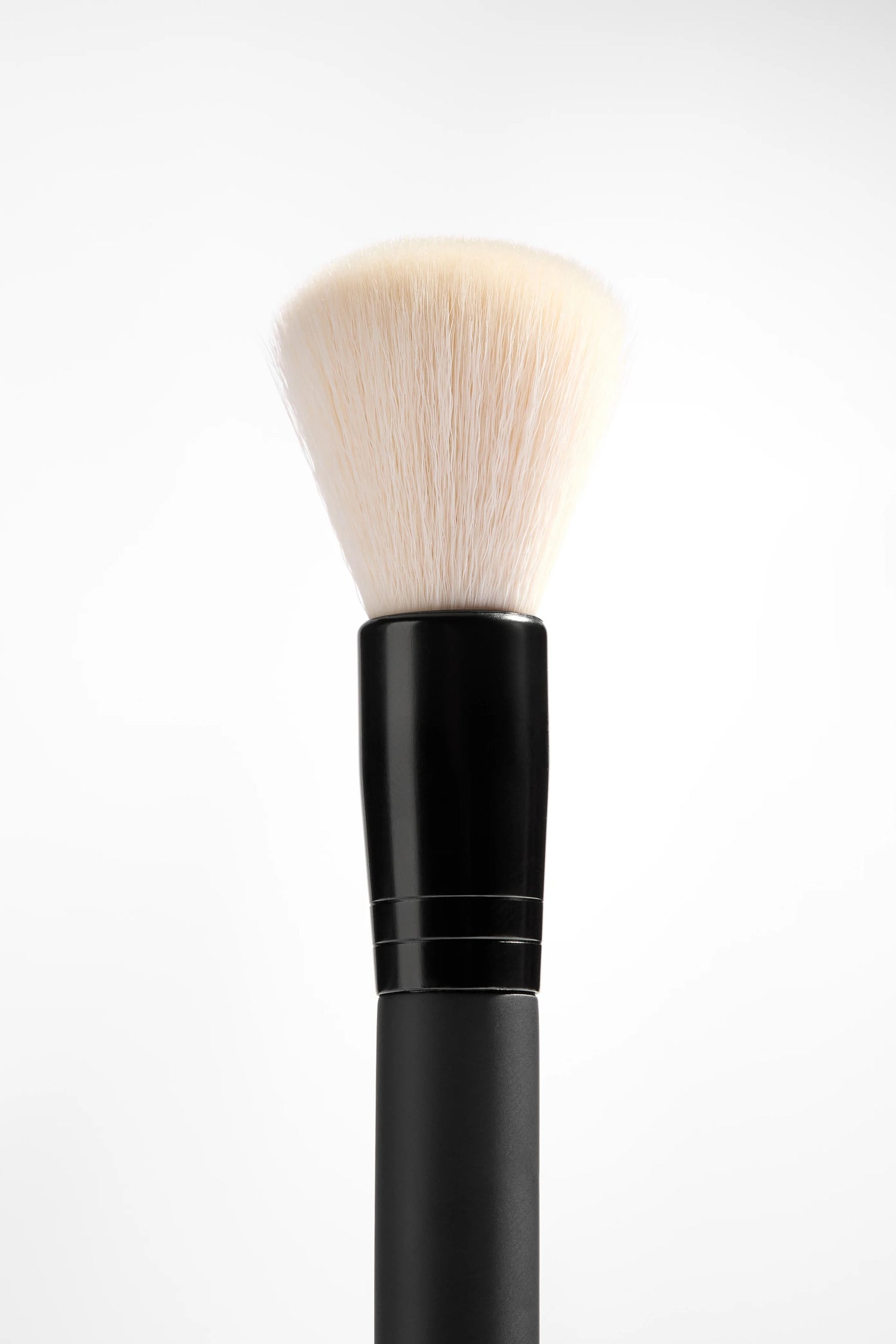 Le pinceau estompeur | Sans-Façon Cosmétiques