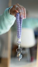 Porte-clefs macramé fabriqués à la main au Québec, en coton naturel.